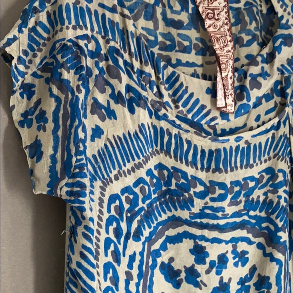 L.A.M.B. Blue and Cream Printed Short Sleeve Top - Picture 6 of 7